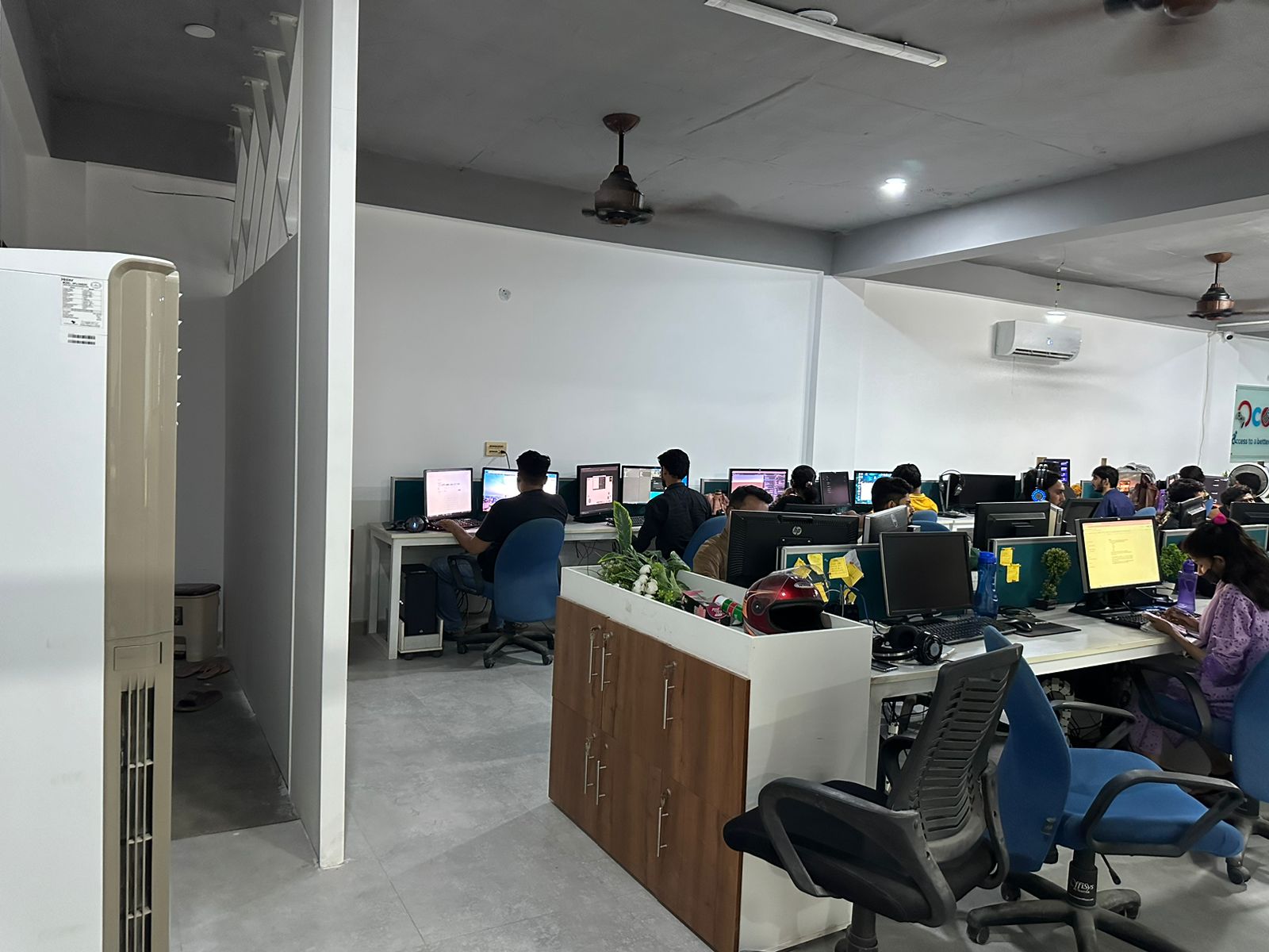 WhatsApp Image 2025-04-26 at 21.53.03_9f05ce1a